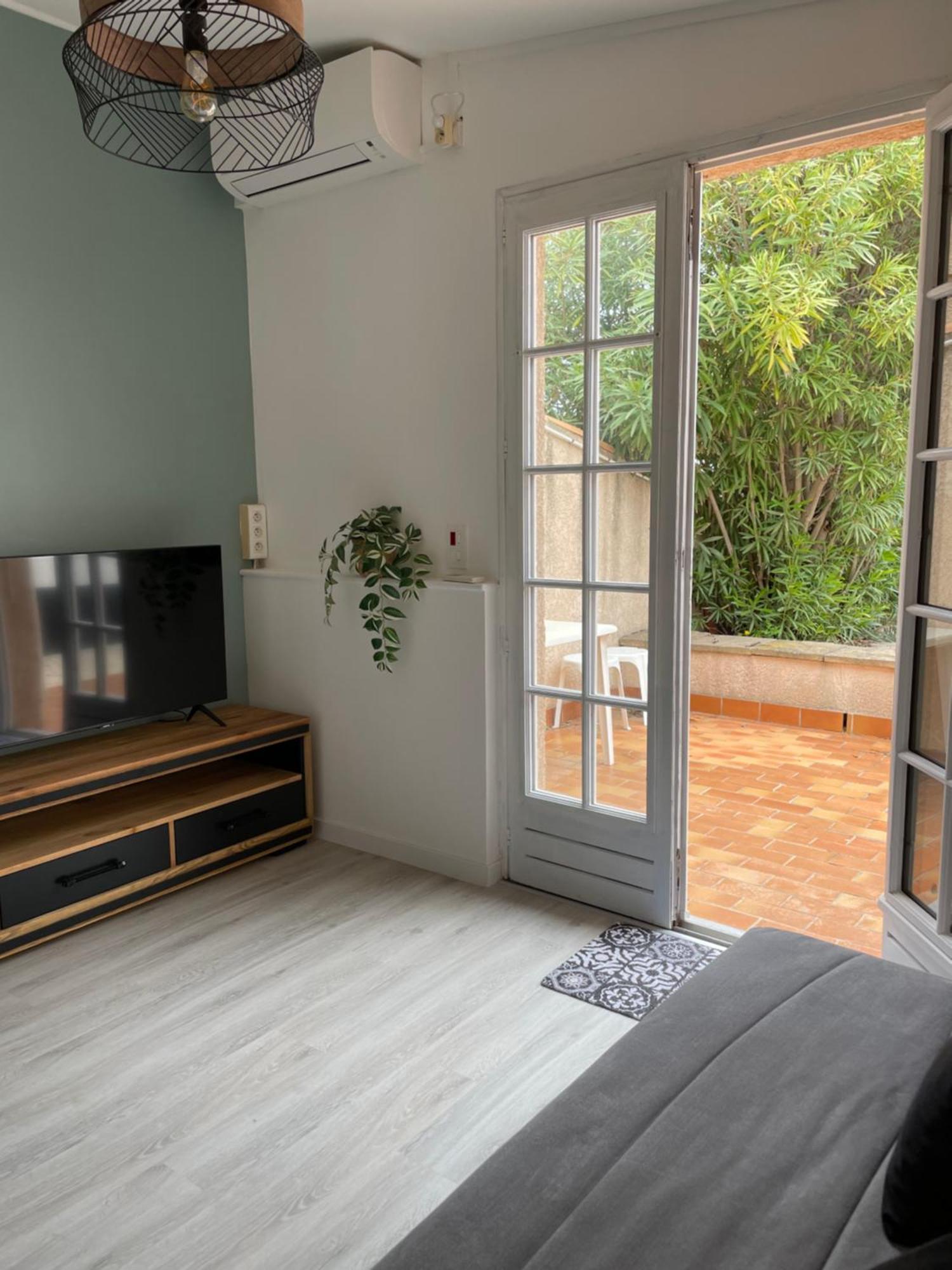 Villa Lcsm Et Studio Frontignan Eksteriør billede